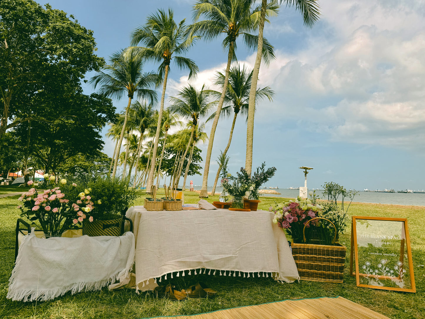 Wedding Meadow Market